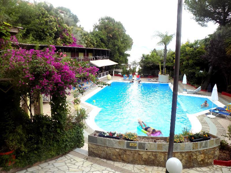Lefkas Blue Hotel Никиана Экстерьер фото
