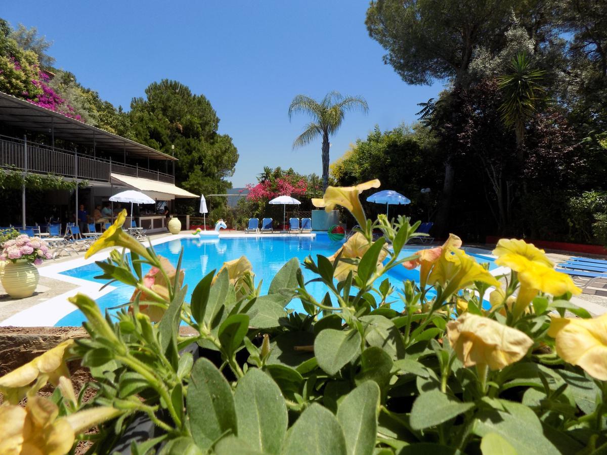 Lefkas Blue Hotel Никиана Экстерьер фото