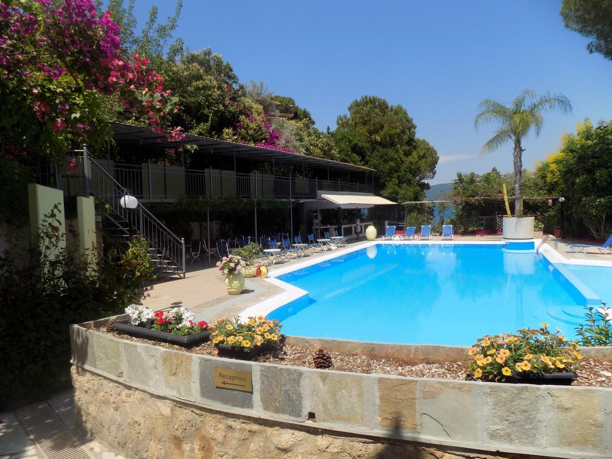 Lefkas Blue Hotel Никиана Экстерьер фото
