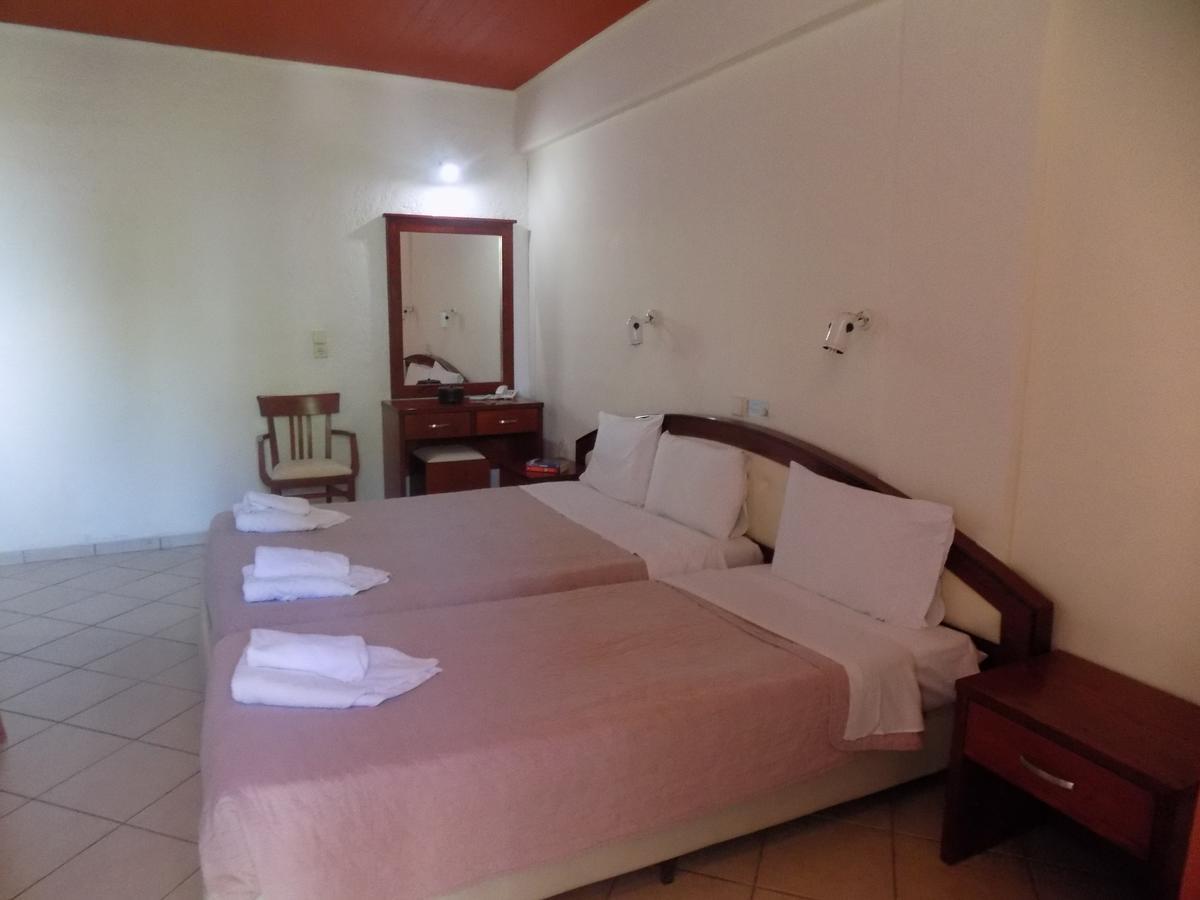Lefkas Blue Hotel Никиана Экстерьер фото